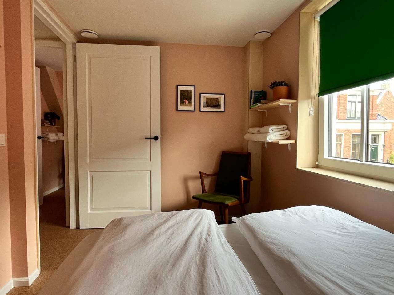Eenrum Red Cat In Bed Bed & Breakfast エクステリア 写真